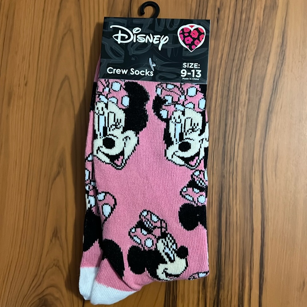 Disney Minnie Mouse Crew Socks Size 9-13 NWT